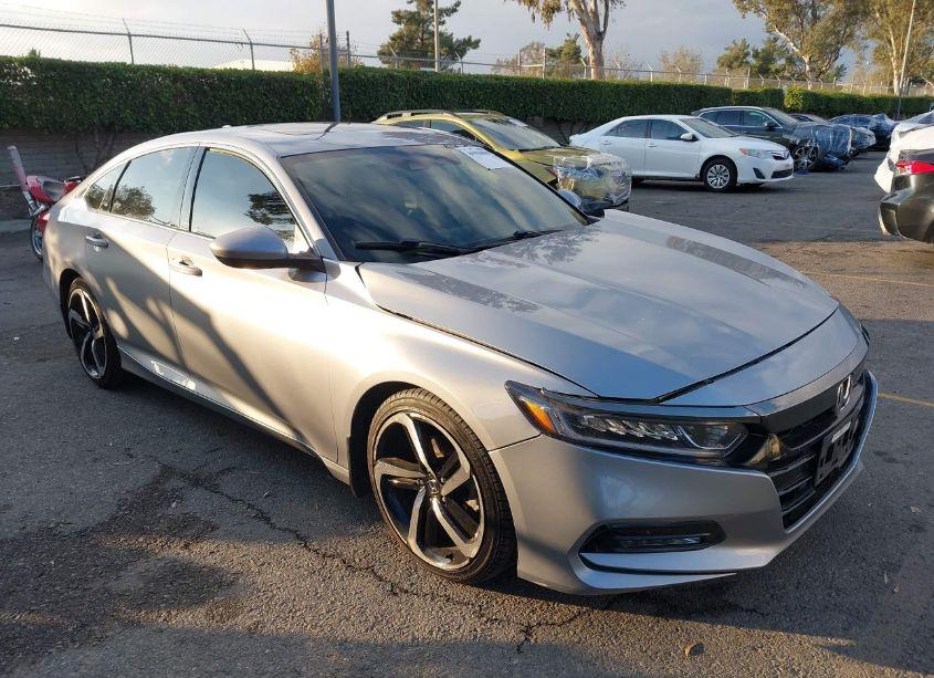 2018 Honda Accord SPORT 2.0T (VIN 1HGCV2F31JA013817) main photo