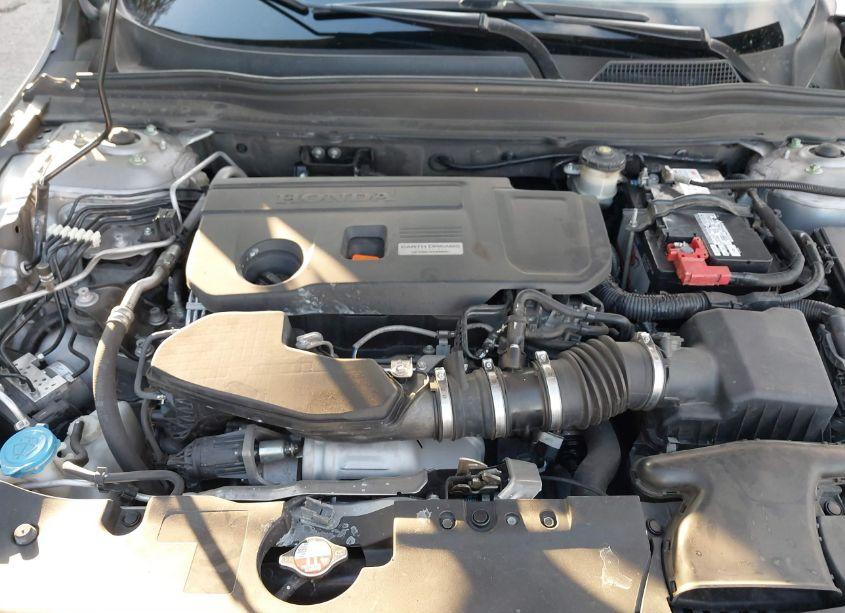 Photo 10 of 2018 Honda Accord SPORT 2.0T (VIN 1HGCV2F31JA013817)