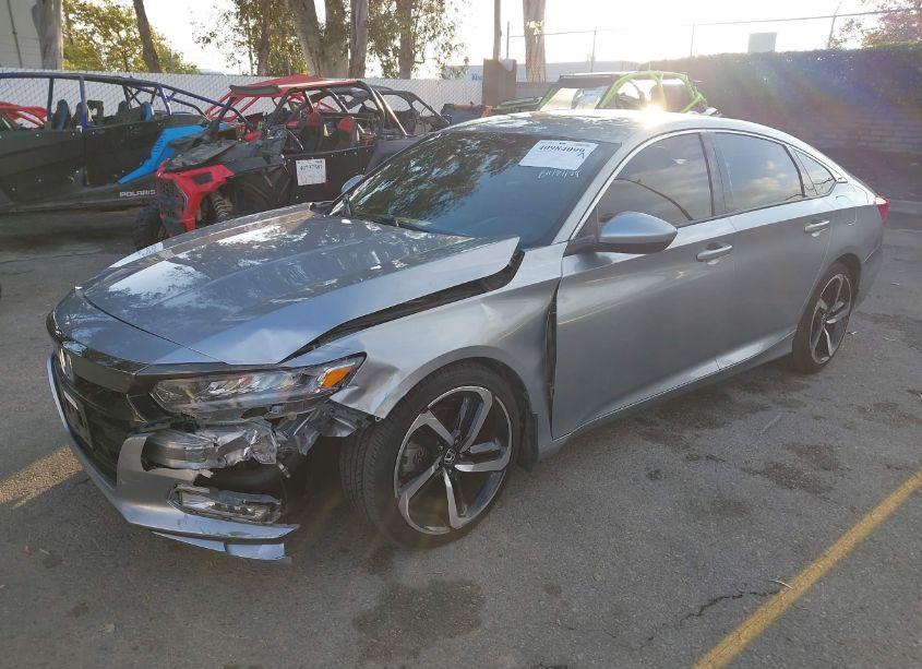 Photo 2 of 2018 Honda Accord SPORT 2.0T (VIN 1HGCV2F31JA013817)