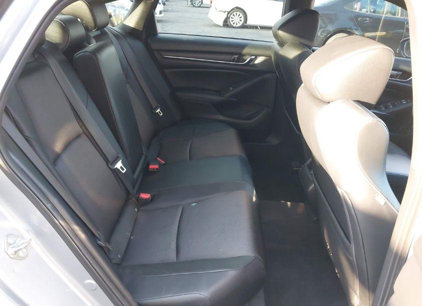 Photo 8 of 2018 Honda Accord SPORT 2.0T (VIN 1HGCV2F31JA013817)