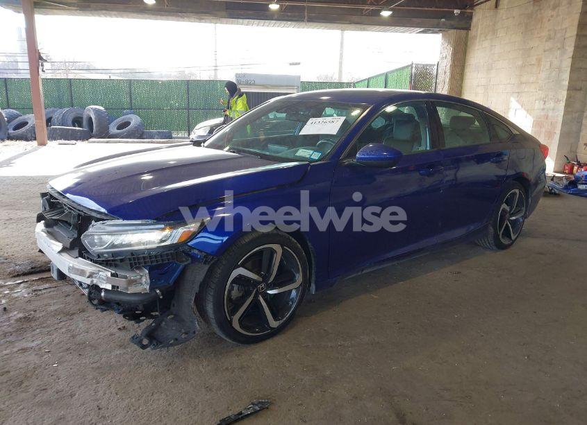 Photo 2 of 2018 Honda Accord SPORT 2.0T (VIN 1HGCV2F31JA018886)