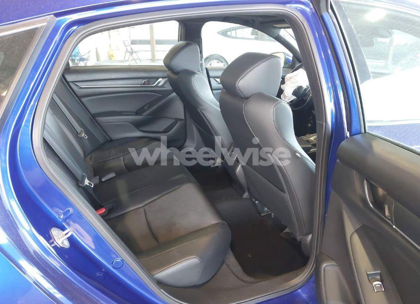 Photo 8 of 2018 Honda Accord SPORT 2.0T (VIN 1HGCV2F31JA018886)