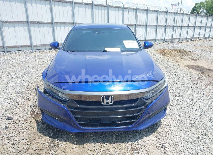 Photo 13 of 2018 Honda Accord SPORT 2.0T (VIN 1HGCV2F31JA047448)