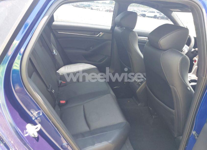 Photo 8 of 2018 Honda Accord SPORT 2.0T (VIN 1HGCV2F31JA047448)