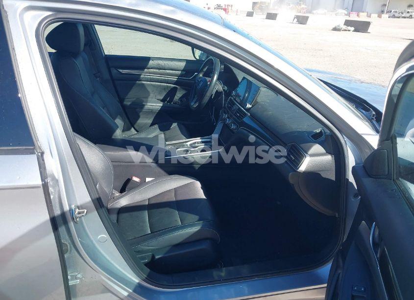 Photo 5 of 2019 Honda Accord SPORT 2.0T (VIN 1HGCV2F31KA009462)