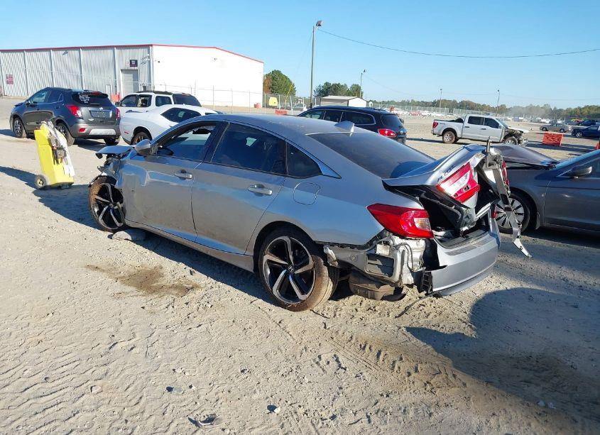 Photo 3 of 2019 Honda Accord SPORT 2.0T (VIN 1HGCV2F31KA023121)