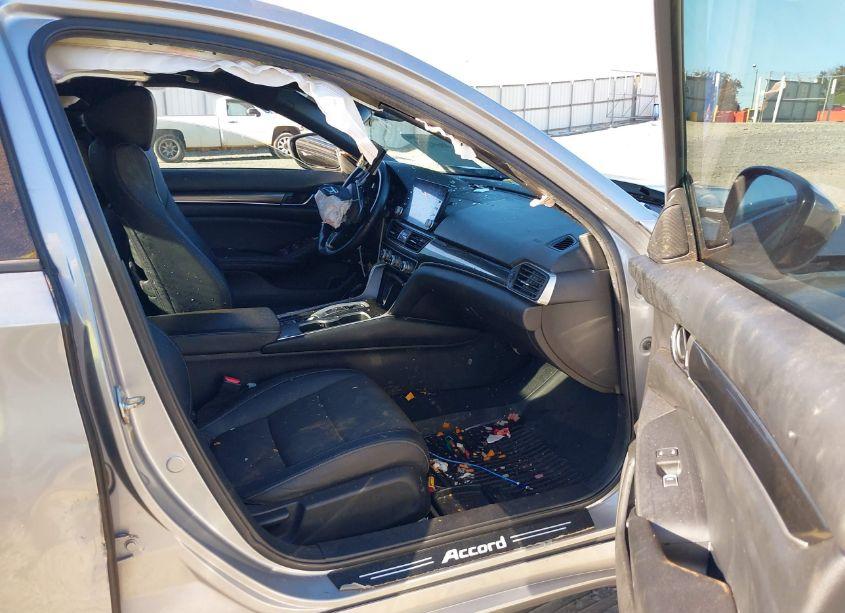 Photo 5 of 2019 Honda Accord SPORT 2.0T (VIN 1HGCV2F31KA023121)