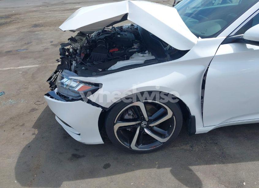 Photo 18 of 2019 Honda Accord SPORT 2.0T (VIN 1HGCV2F31KA032692)