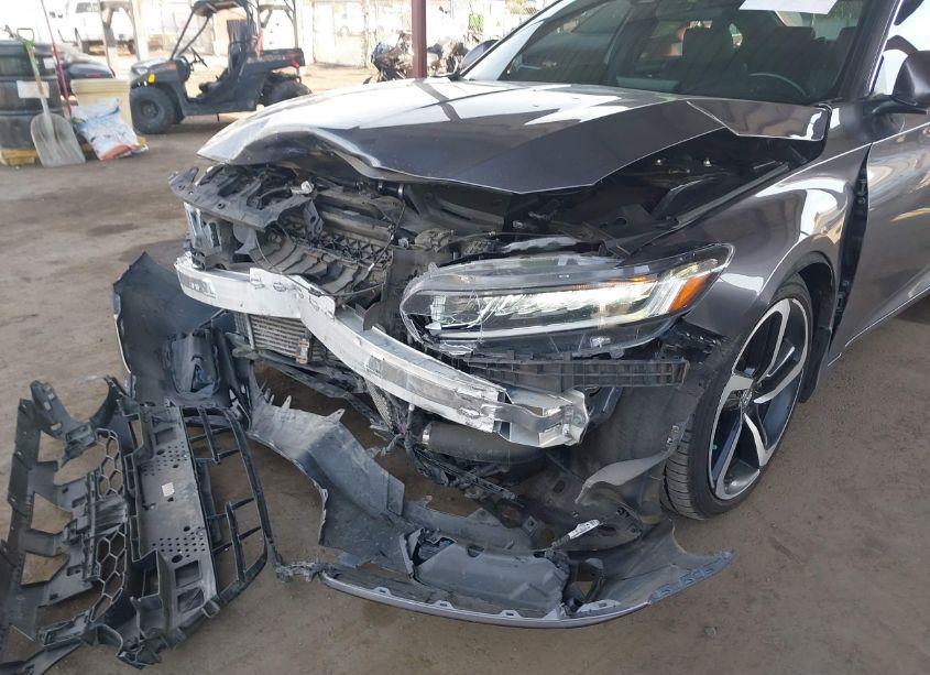 Photo 6 of 2020 Honda Accord SPORT 2.0T (VIN 1HGCV2F31LA015540)