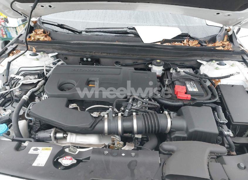 Photo 10 of 2022 Honda Accord SPORT 2.0T (VIN 1HGCV2F31NA009983)