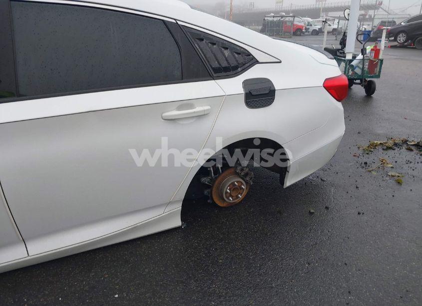 Photo 17 of 2022 Honda Accord SPORT 2.0T (VIN 1HGCV2F31NA009983)