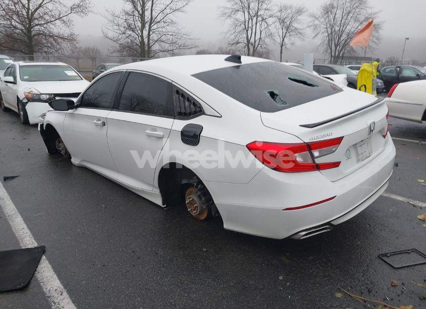 Photo 3 of 2022 Honda Accord SPORT 2.0T (VIN 1HGCV2F31NA009983)