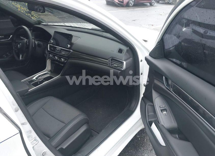 Photo 5 of 2022 Honda Accord SPORT 2.0T (VIN 1HGCV2F31NA009983)