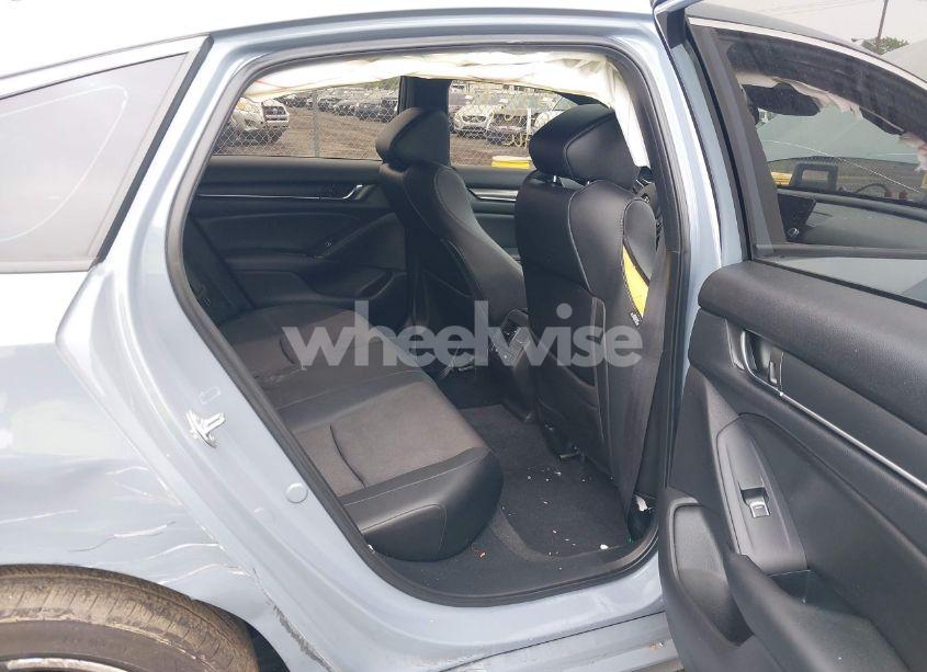 Photo 8 of 2022 Honda Accord SPORT 2.0T (VIN 1HGCV2F31NA024743)