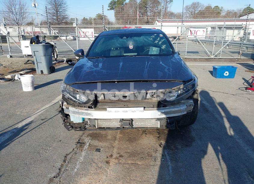 Photo 13 of 2018 Honda Accord SPORT 2.0T (VIN 1HGCV2F32JA041352)