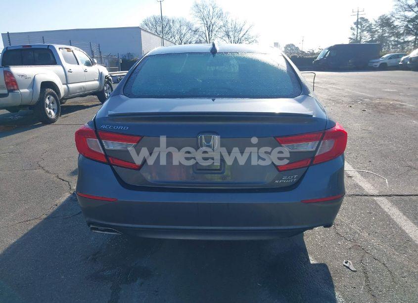 Photo 17 of 2018 Honda Accord SPORT 2.0T (VIN 1HGCV2F32JA041352)