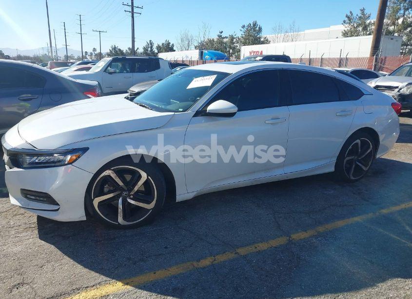 Photo 14 of 2018 Honda Accord SPORT 2.0T (VIN 1HGCV2F32JA048706)