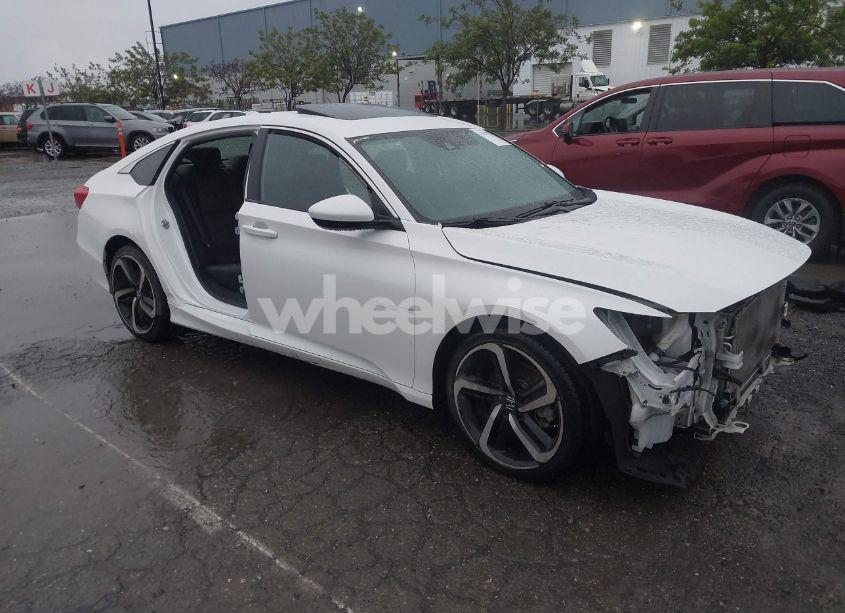 2019 Honda Accord SPORT 2.0T (VIN 1HGCV2F32KA016615) main photo