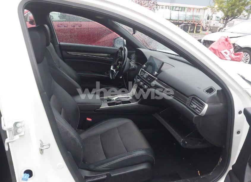 Photo 5 of 2019 Honda Accord SPORT 2.0T (VIN 1HGCV2F32KA016615)