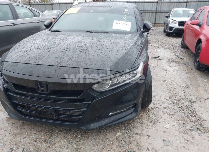Photo 2 of 2019 Honda Accord SPORT 2.0T (VIN 1HGCV2F32KA018798)