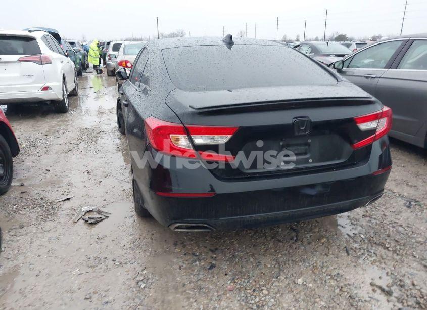Photo 3 of 2019 Honda Accord SPORT 2.0T (VIN 1HGCV2F32KA018798)