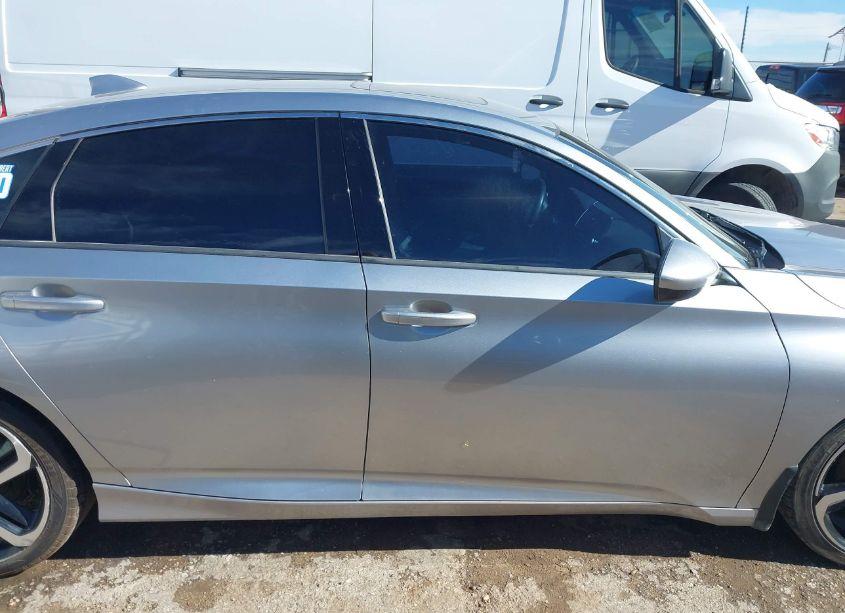 Photo 14 of 2019 Honda Accord SPORT 2.0T (VIN 1HGCV2F32KA030661)