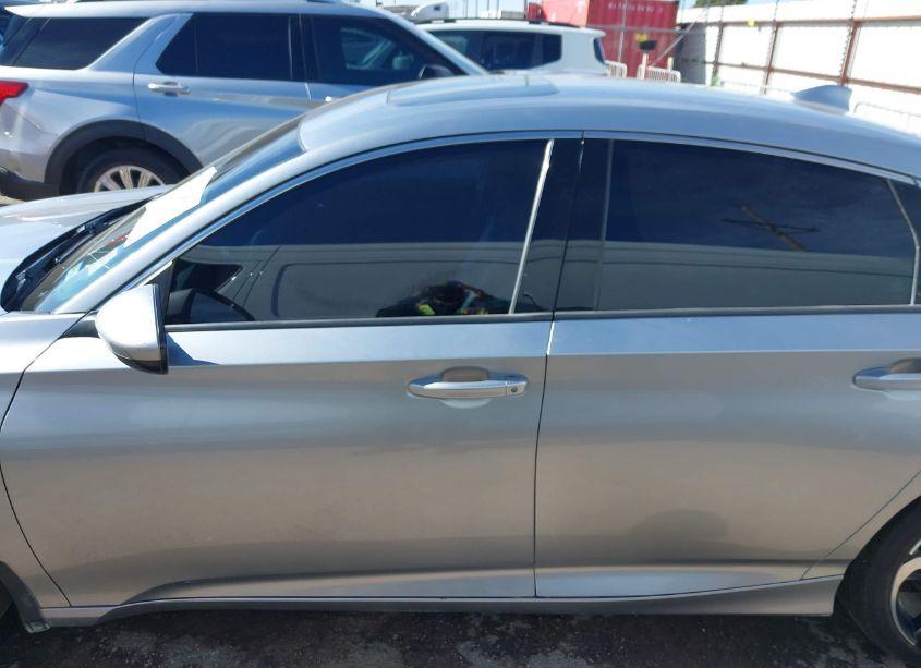 Photo 15 of 2019 Honda Accord SPORT 2.0T (VIN 1HGCV2F32KA030661)