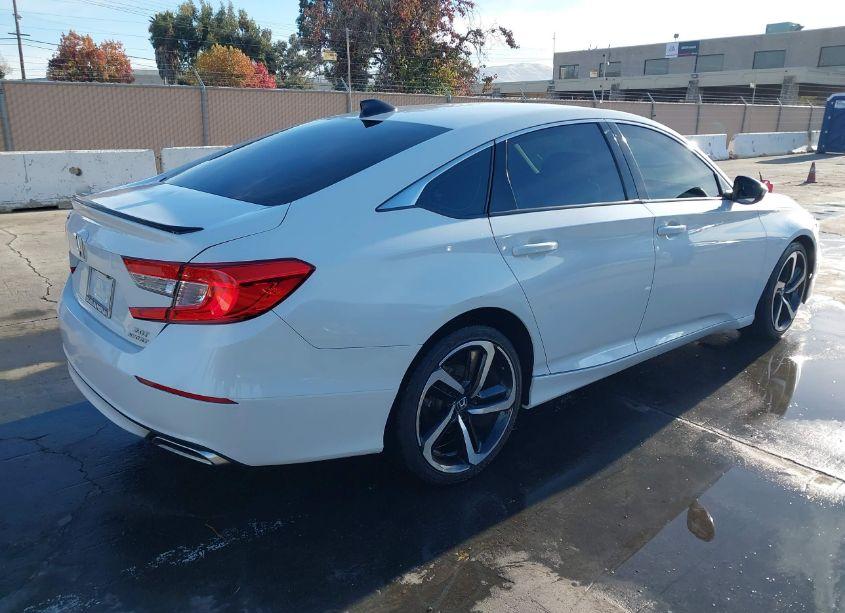 Photo 4 of 2020 Honda Accord SPORT 2.0T (VIN 1HGCV2F32LA015739)