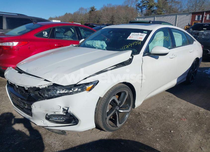 Photo 2 of 2020 Honda Accord SPORT 2.0T (VIN 1HGCV2F32LA031990)