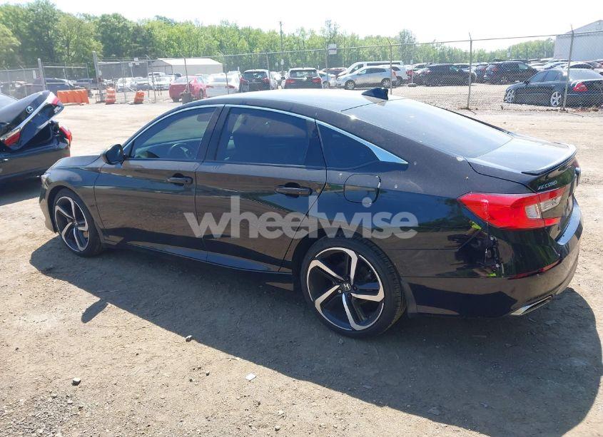 Photo 3 of 2022 Honda Accord SPORT 2.0T (VIN 1HGCV2F32NA015405)