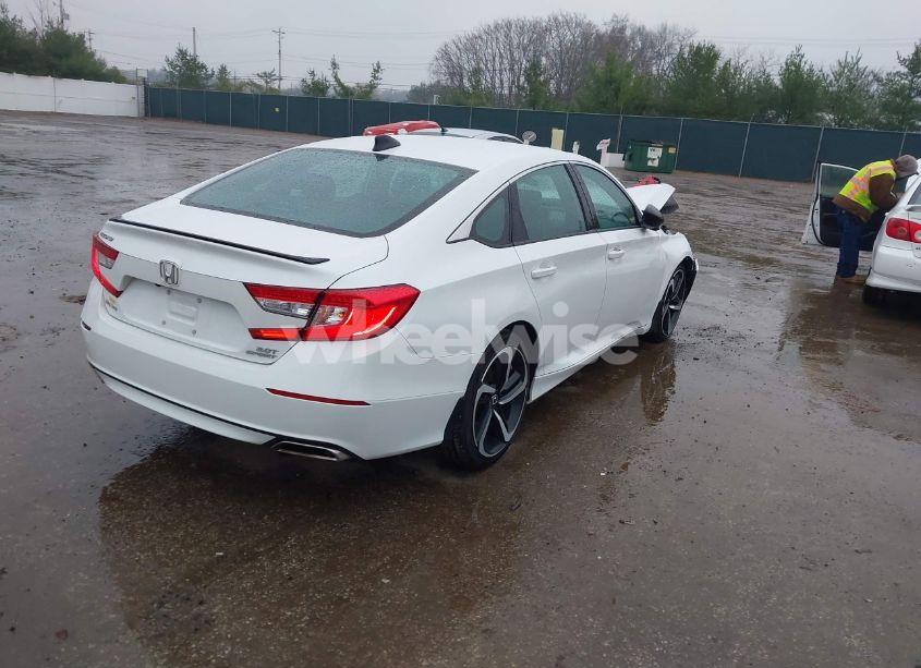 Photo 4 of 2022 Honda Accord SPORT 2.0T (VIN 1HGCV2F32NA017932)