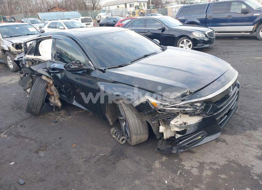 2018 Honda Accord SPORT 2.0T (VIN 1HGCV2F33JA013494) main photo