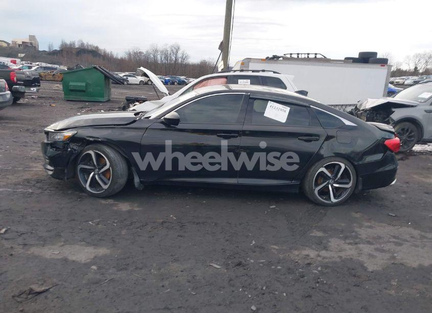 Photo 14 of 2018 Honda Accord SPORT 2.0T (VIN 1HGCV2F33JA013494)