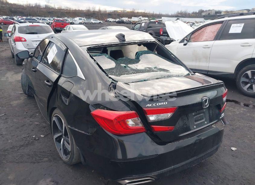 Photo 19 of 2018 Honda Accord SPORT 2.0T (VIN 1HGCV2F33JA013494)