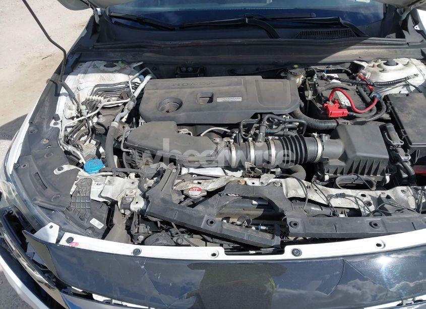 Photo 10 of 2019 Honda Accord SPORT 2.0T (VIN 1HGCV2F33KA014582)