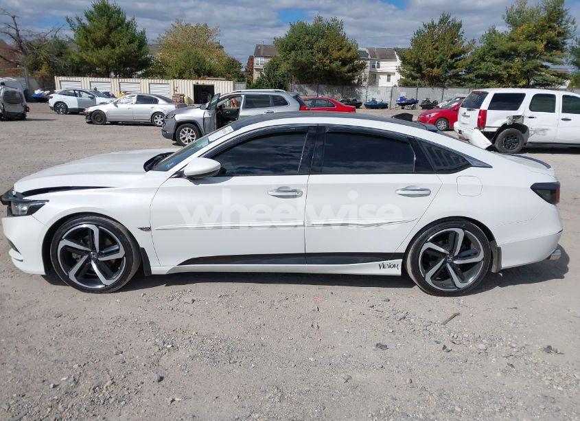 Photo 14 of 2019 Honda Accord SPORT 2.0T (VIN 1HGCV2F33KA014582)