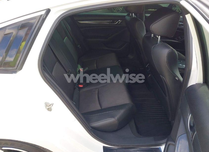 Photo 8 of 2019 Honda Accord SPORT 2.0T (VIN 1HGCV2F33KA014582)