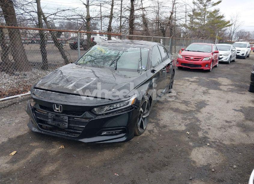 Photo 2 of 2019 Honda Accord SEDAN (VIN 1HGCV2F33KA030555)