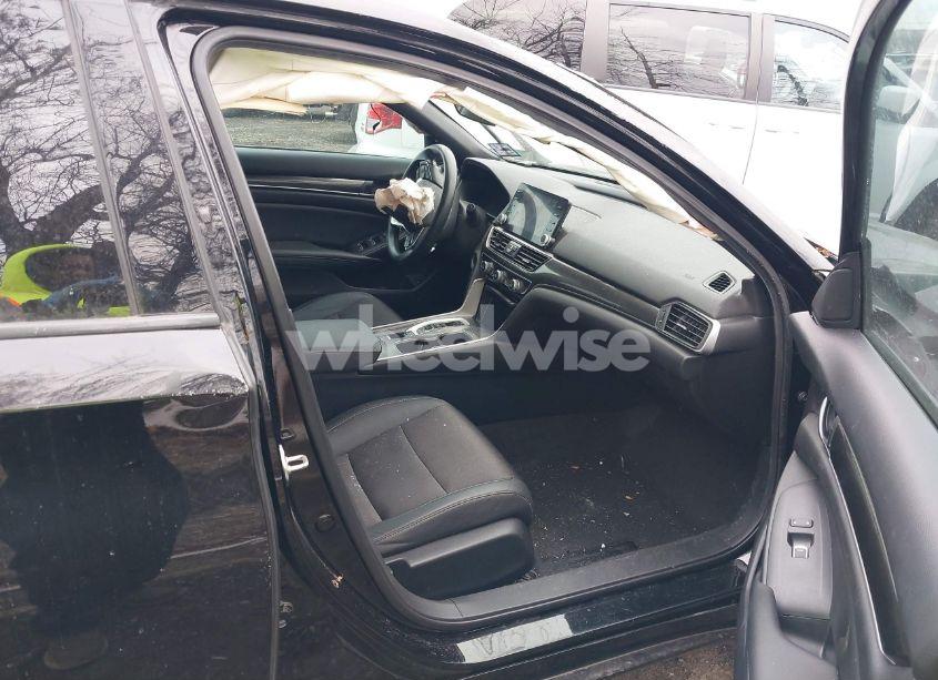 Photo 5 of 2019 Honda Accord SEDAN (VIN 1HGCV2F33KA030555)