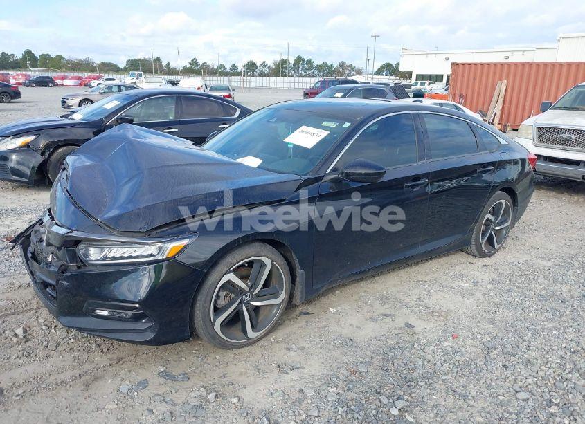 Photo 2 of 2019 Honda Accord SPORT 2.0T (VIN 1HGCV2F33KA033228)