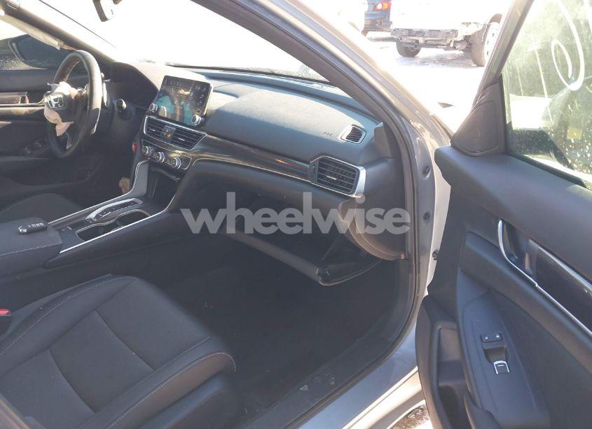 Photo 5 of 2019 Honda Accord SPORT 2.0T (VIN 1HGCV2F33KA034265)