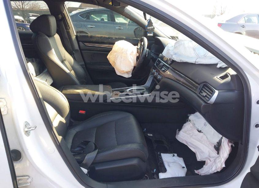 Photo 5 of 2021 Honda Accord SPORT 2.0T (VIN 1HGCV2F33MA000605)