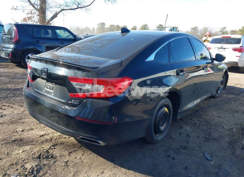 Photo 4 of 2018 Honda Accord SPORT 2.0T (VIN 1HGCV2F34JA001712)