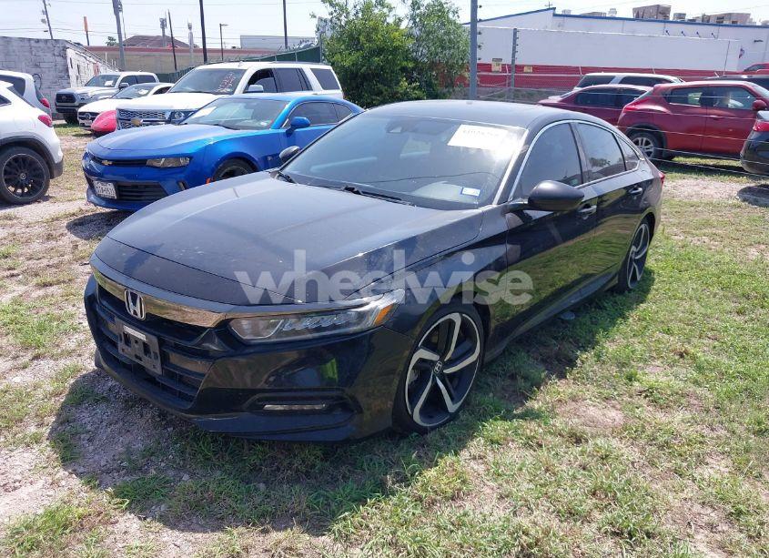 Photo 2 of 2018 Honda Accord SPORT 2.0T (VIN 1HGCV2F34JA002066)