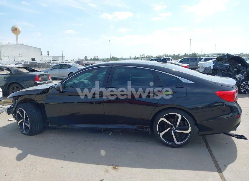 Photo 15 of 2018 Honda Accord SPORT 2.0T (VIN 1HGCV2F34JA014718)