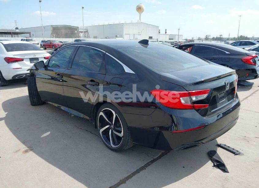Photo 3 of 2018 Honda Accord SPORT 2.0T (VIN 1HGCV2F34JA014718)