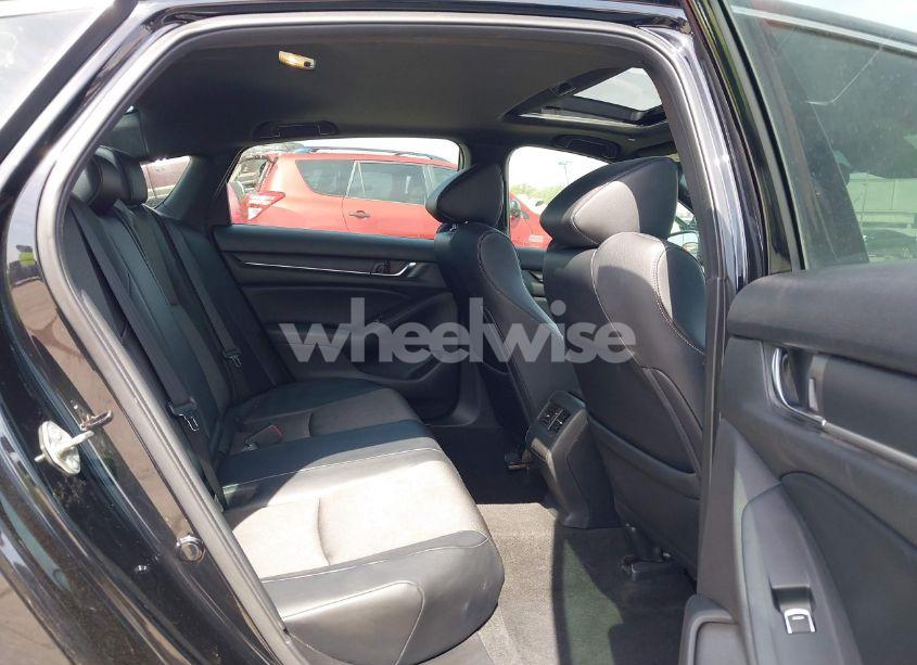 Photo 8 of 2018 Honda Accord SPORT 2.0T (VIN 1HGCV2F34JA014718)