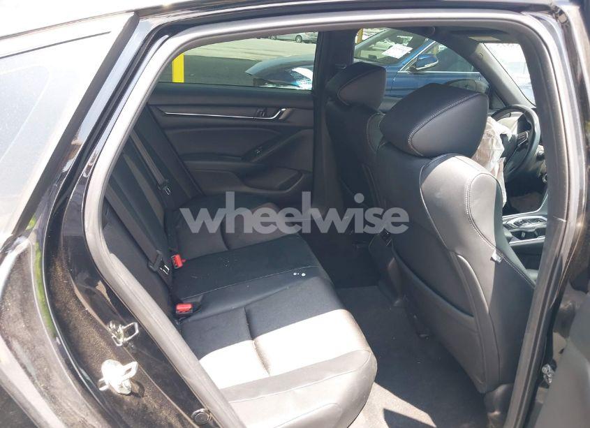 Photo 8 of 2018 Honda Accord SPORT 2.0T (VIN 1HGCV2F34JA032006)