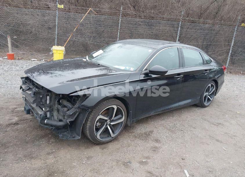 Photo 2 of 2019 Honda Accord SPORT 2.0T (VIN 1HGCV2F34KA002750)