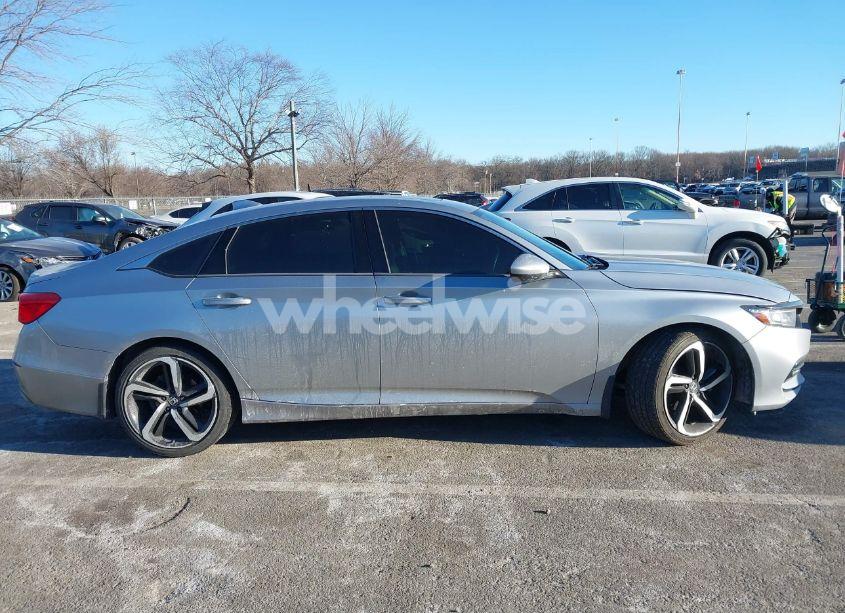 Photo 14 of 2019 Honda Accord SPORT 2.0T (VIN 1HGCV2F34KA025381)